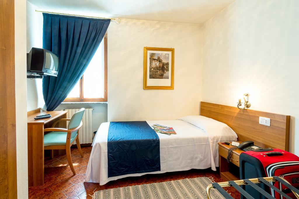 Albergo Altavilla Tirano Pokój zdjęcie